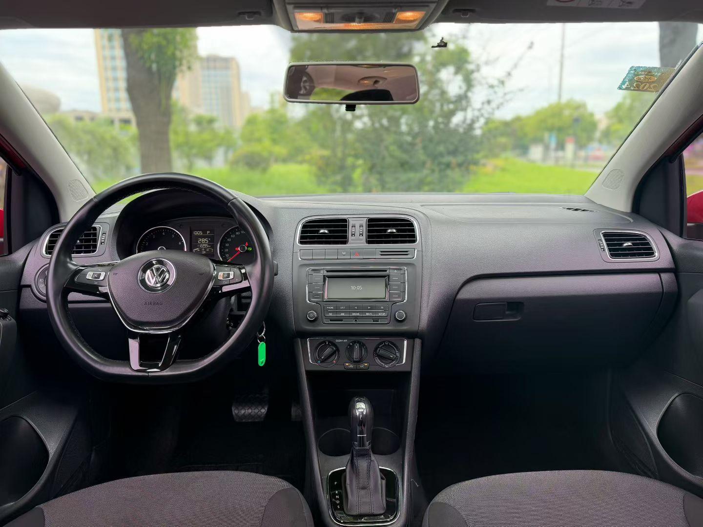 Volkswagen Polo 2016 thumb 3