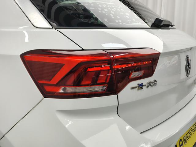 Volkswagen T-Roc 2019 thumb 11