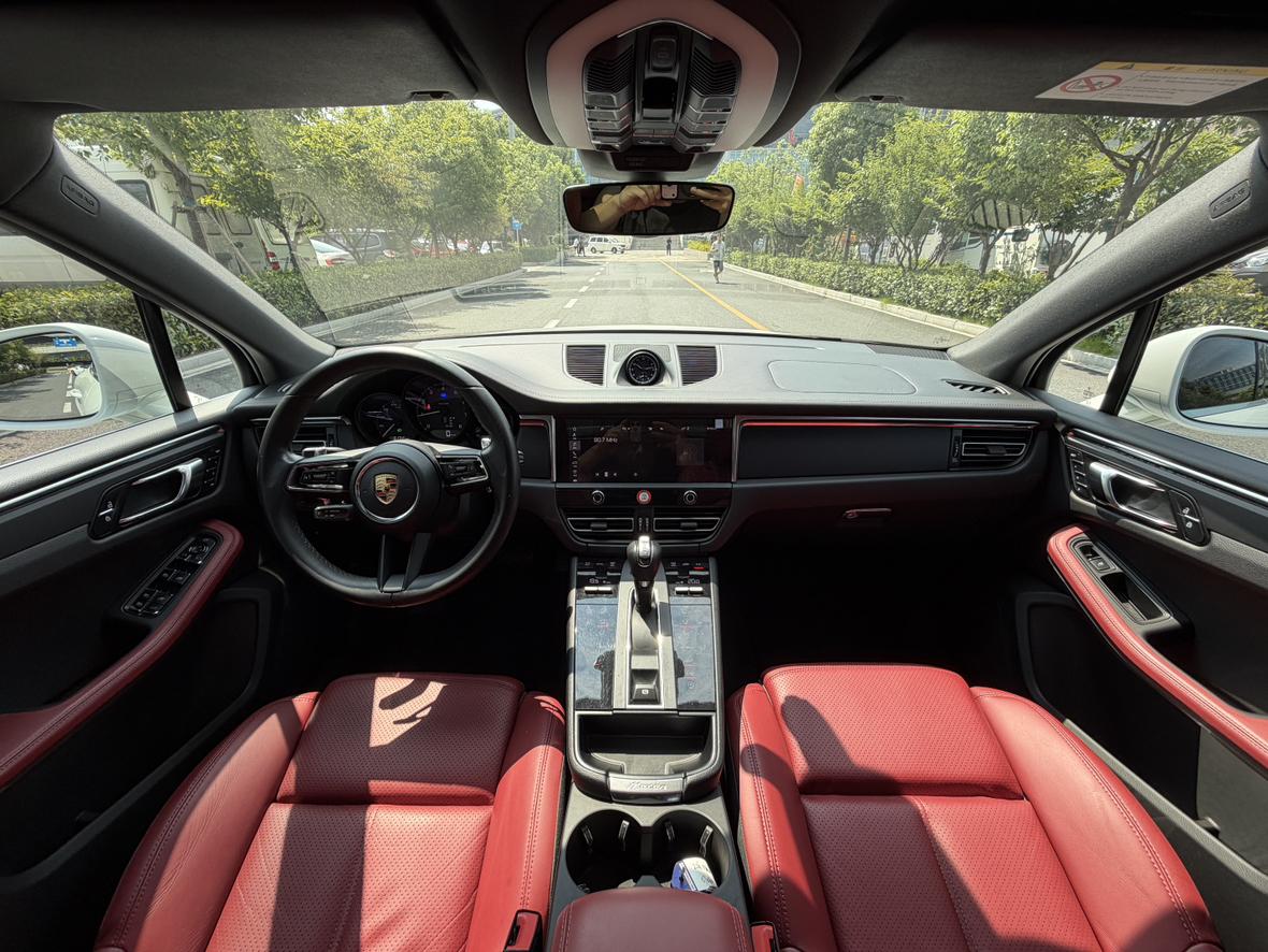 Porsche Macan 2023 thumb 7