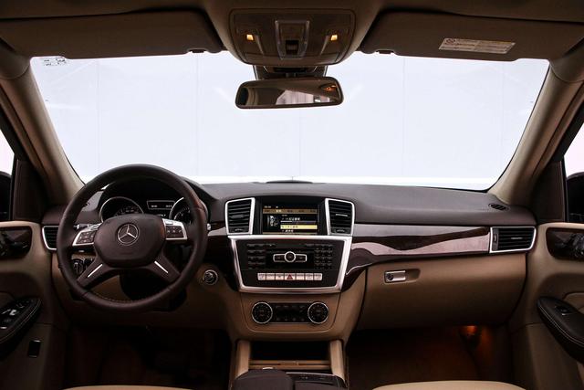 Mercedes-Benz M-Класс 2012 thumb 7