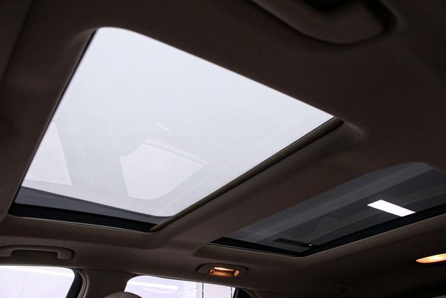 Mercedes-Benz M-Класс 2012 thumb 12