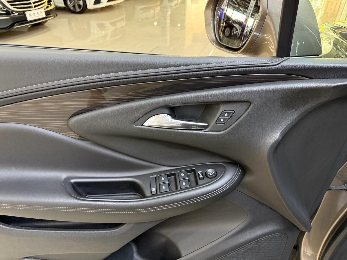 Buick Envision 2018 thumb 6