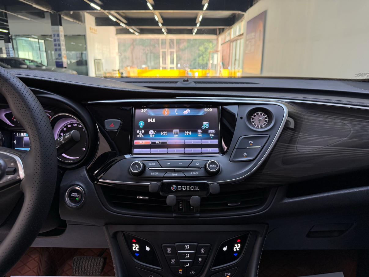 Buick Envision 2018 thumb 7