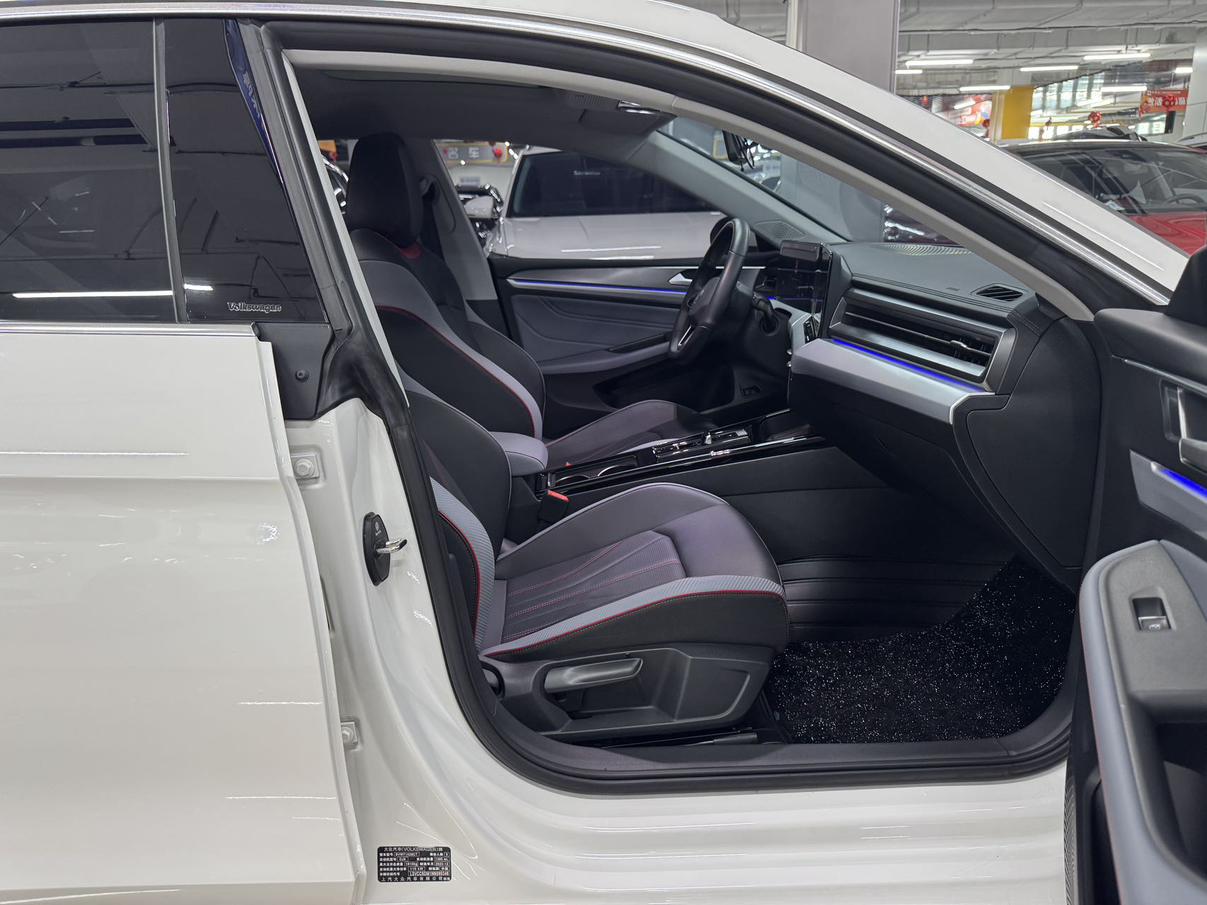 Volkswagen Lamando 2022 thumb 12