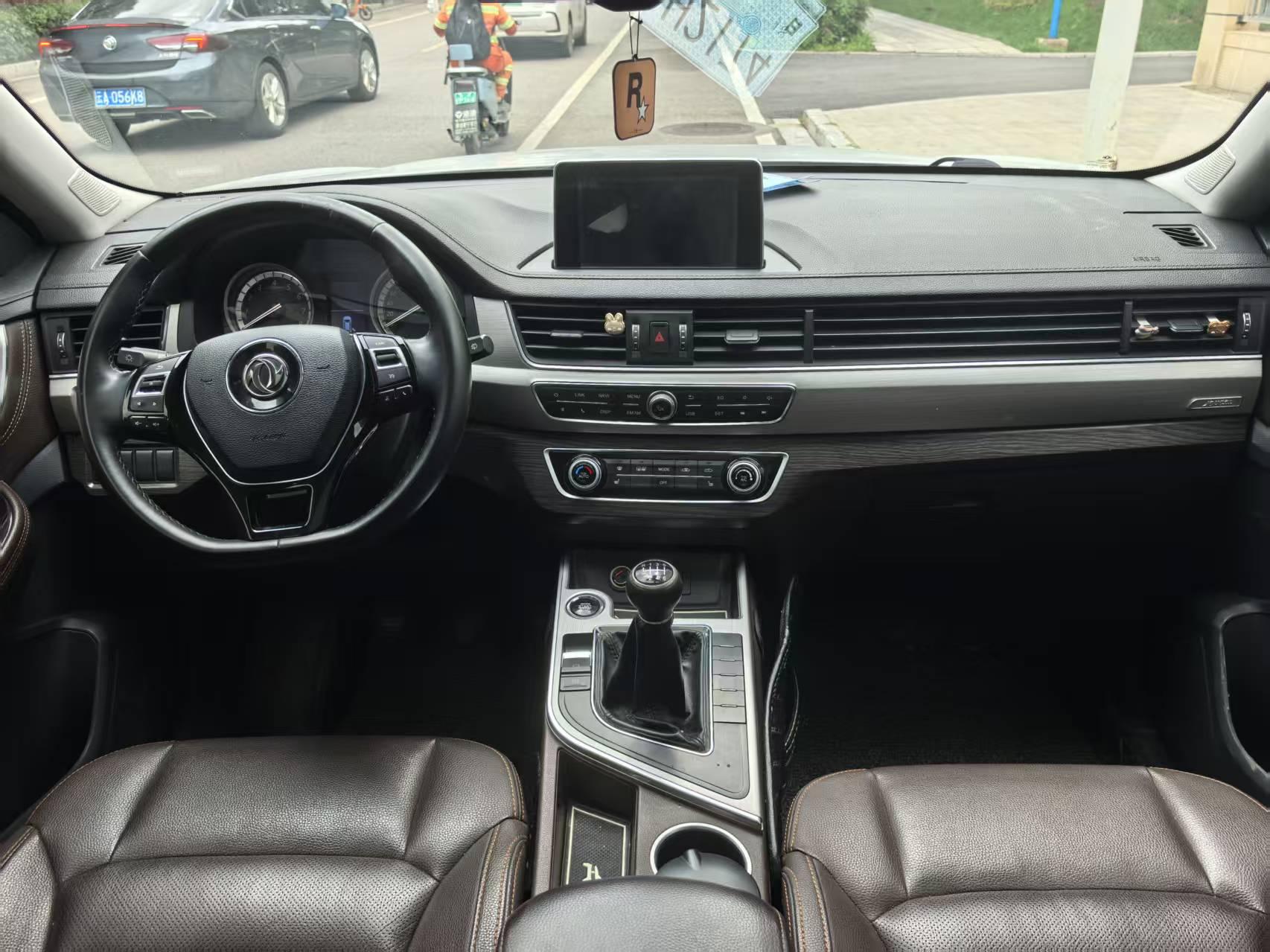 Dongfeng Fengxing X5 2017 thumb 6