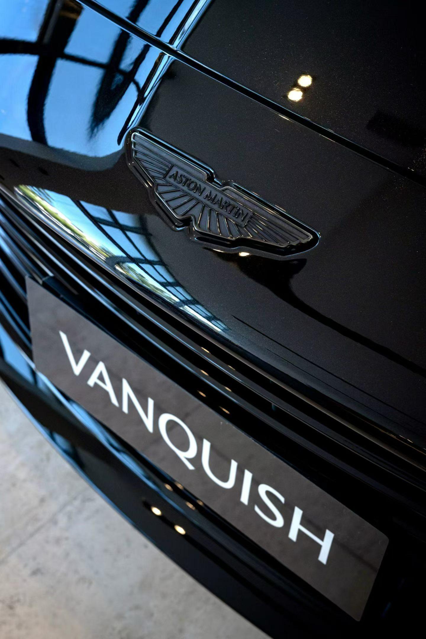 Aston Martin Vanquish 2027 thumb 6