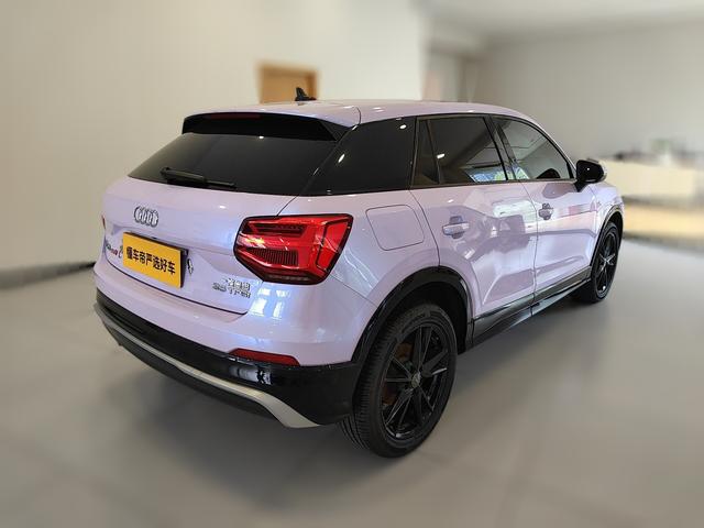 Audi Q2 2021 thumb 2