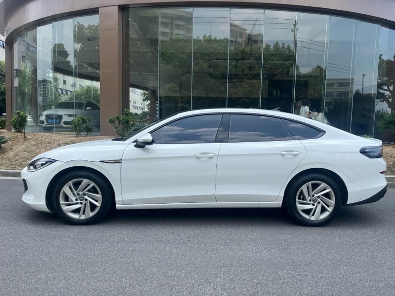 Volkswagen Lamando 2023 thumb 2