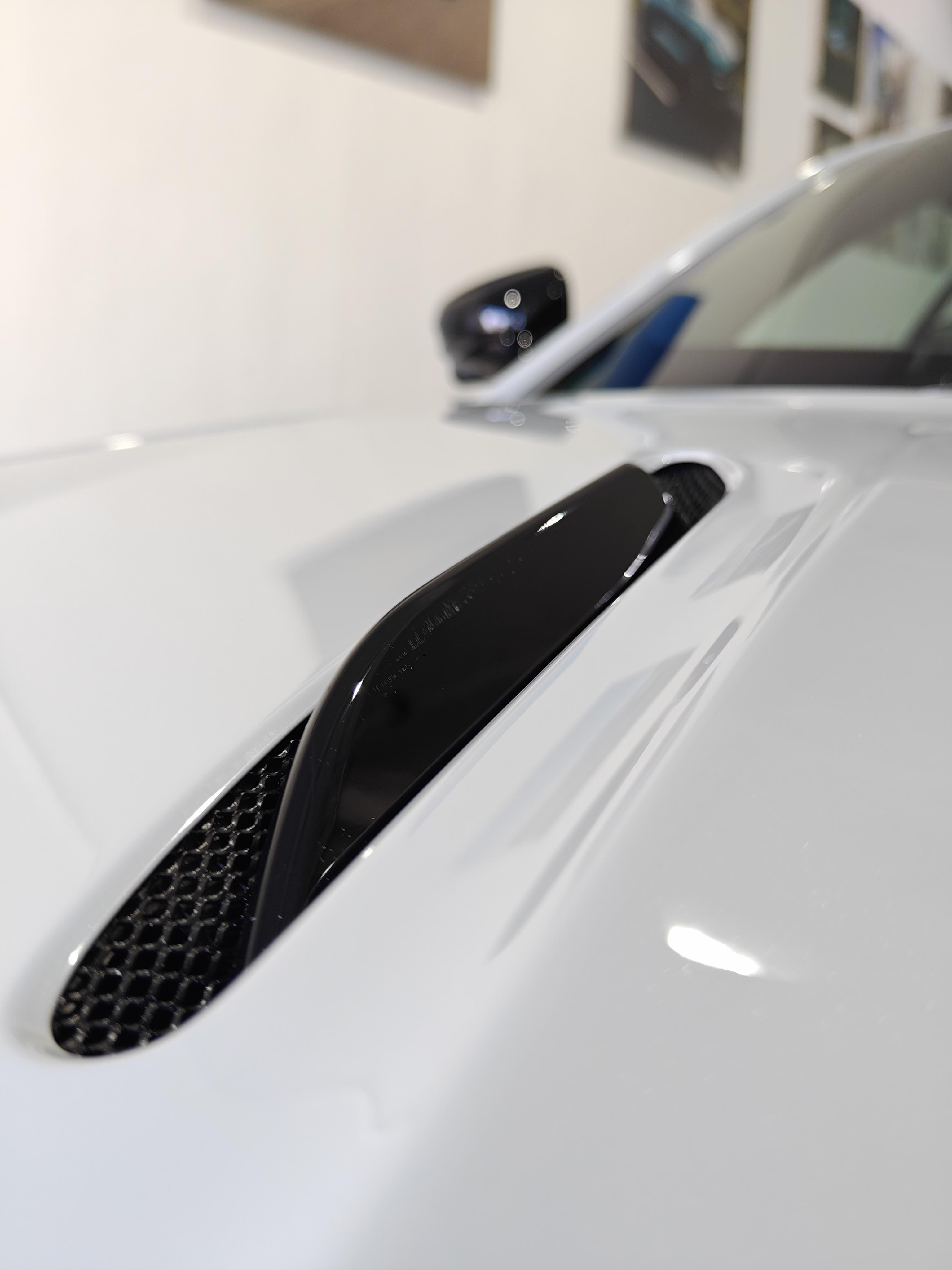 Aston Martin Vantage 4.0T V8 2026 thumb 5