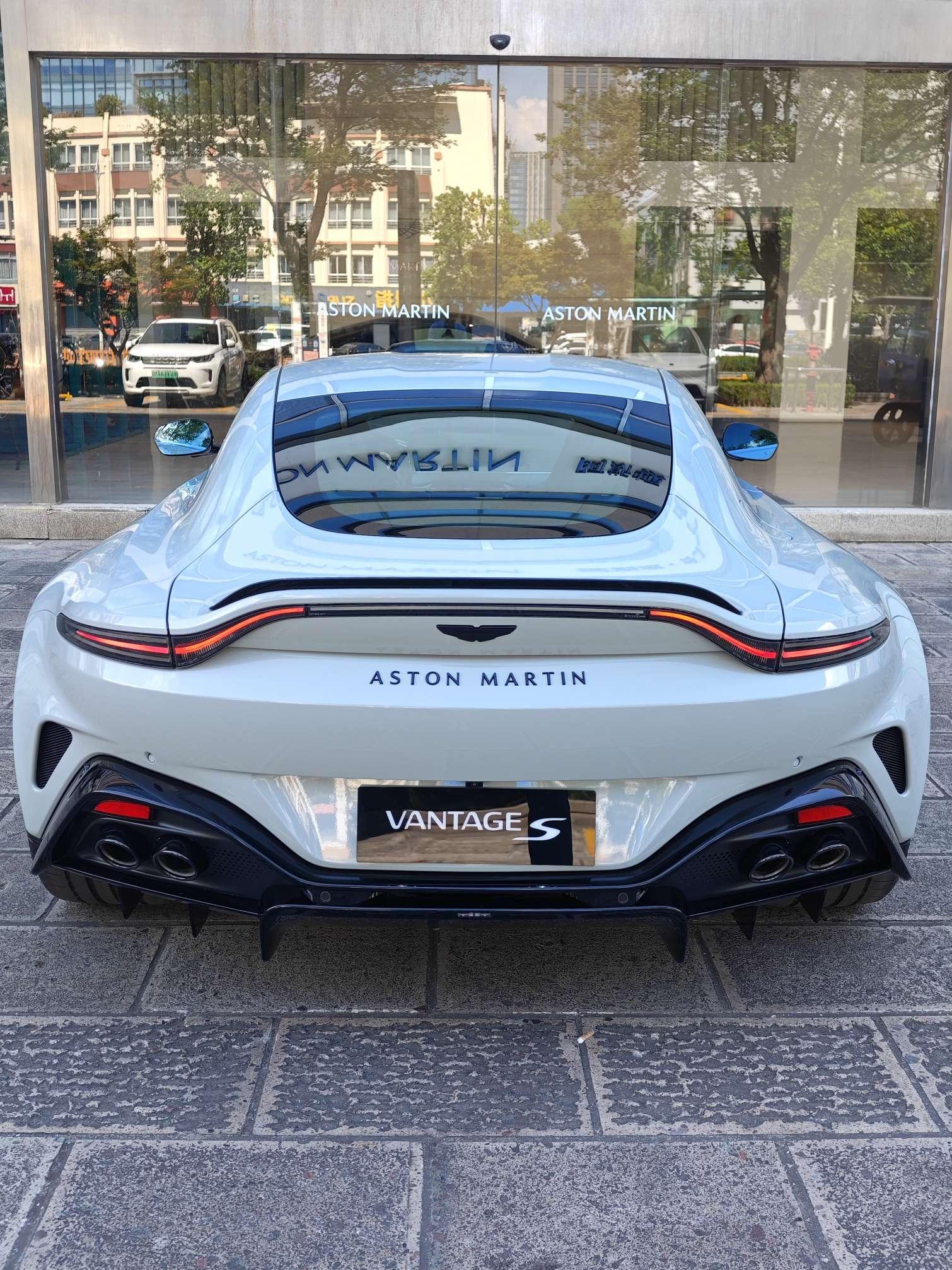 Aston Martin Vantage 4.0T V8 2026 thumb 12