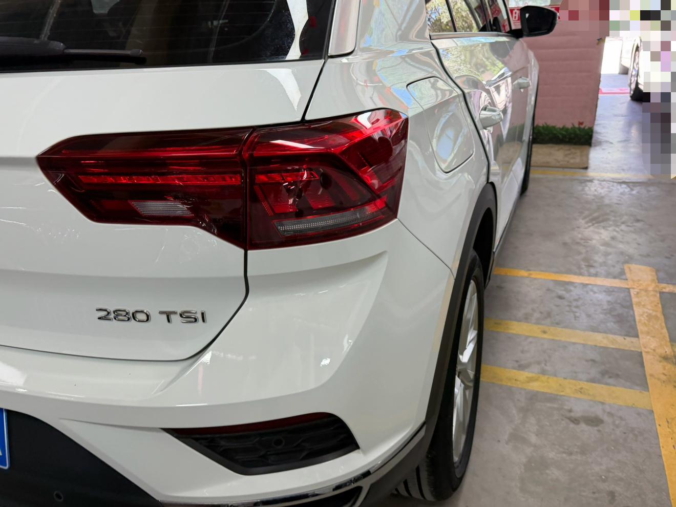 Volkswagen T-Roc 2021 thumb 4