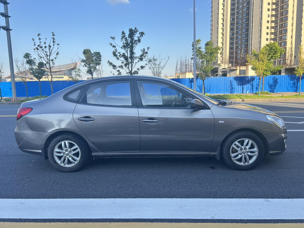 Hyundai Elantra 2011 thumb 6