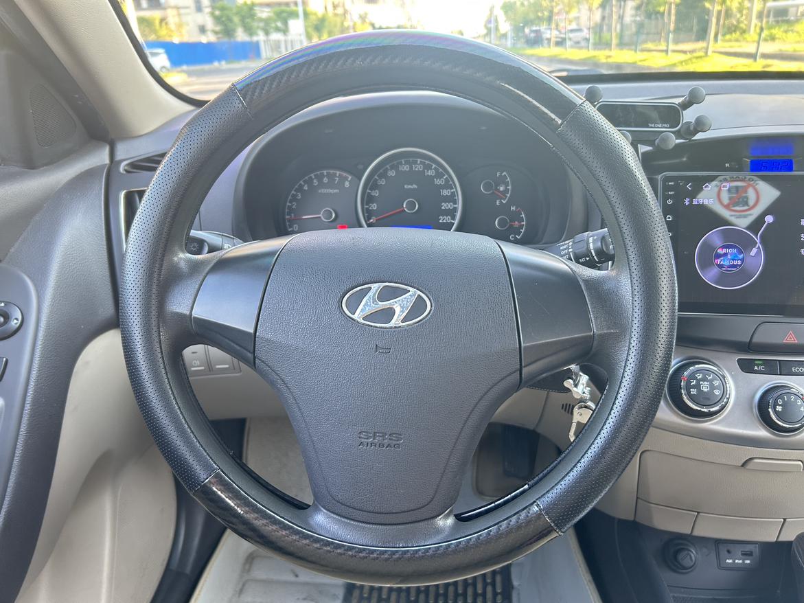 Hyundai Elantra 2011 thumb 10