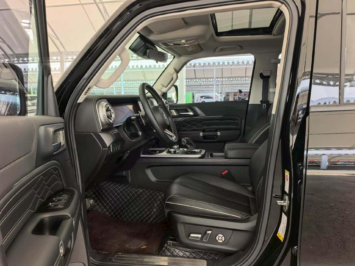 Tank 300 2023 thumb 6