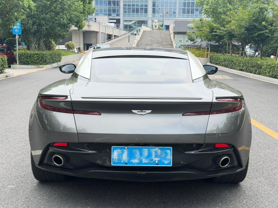 Aston Martin DB11 2016 thumb 3