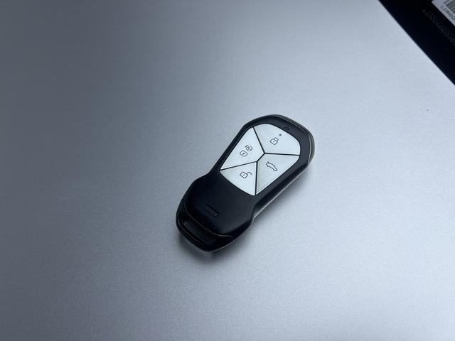 Xpeng G9 2026 thumb 9