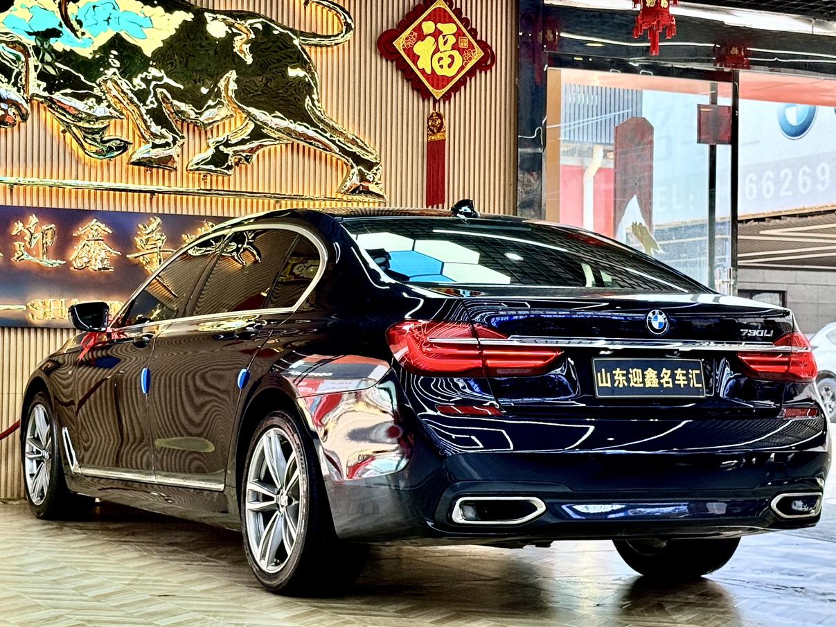 BMW 7 серии 2018 thumb 2