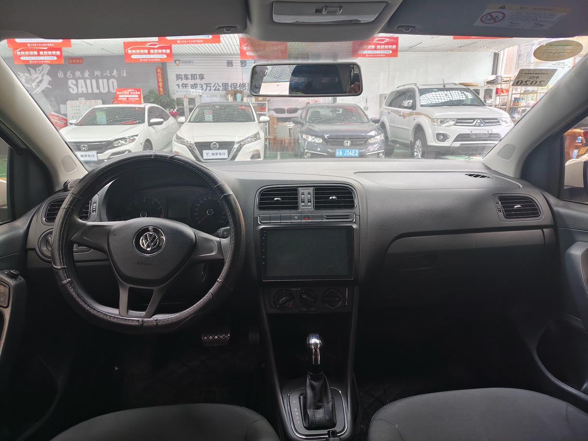 Volkswagen Polo 2016 thumb 6