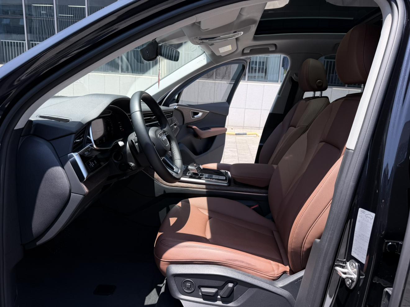 Audi Q7 2022 thumb 9