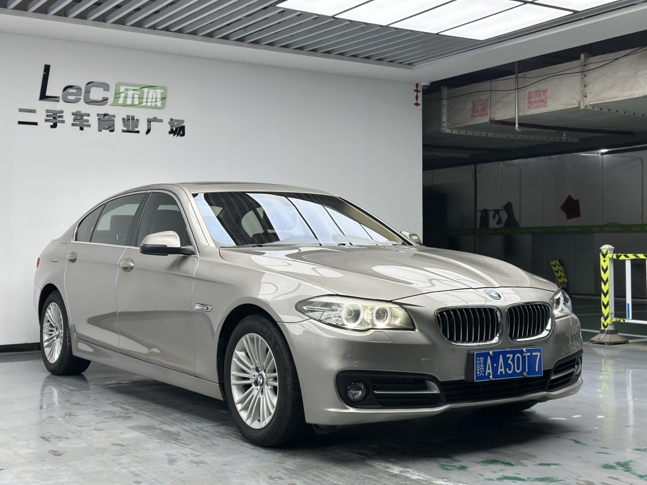 BMW 5 серии 2014 thumb 11