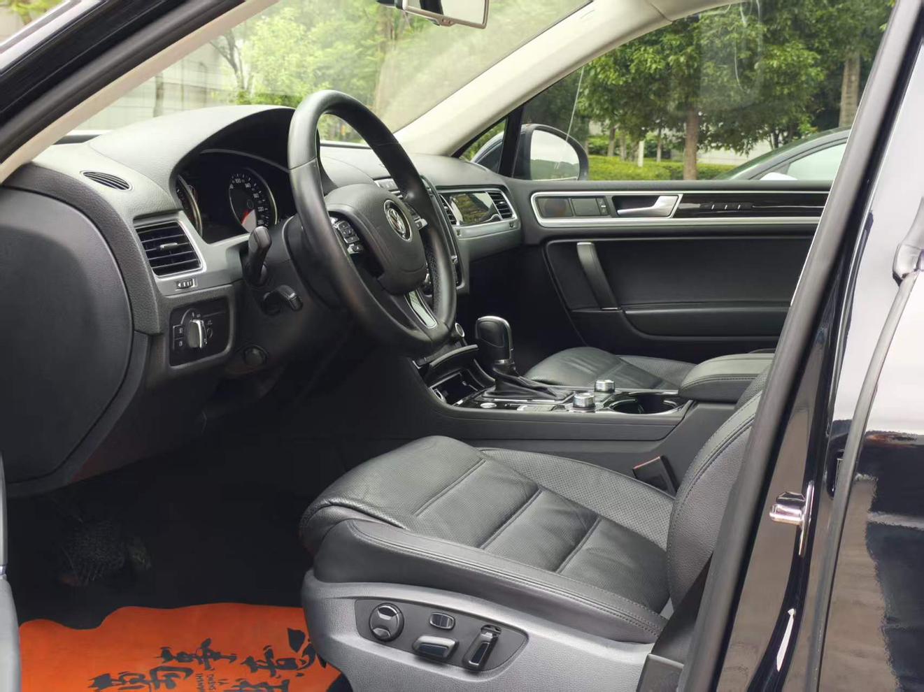 Volkswagen Touareg 2017 thumb 6
