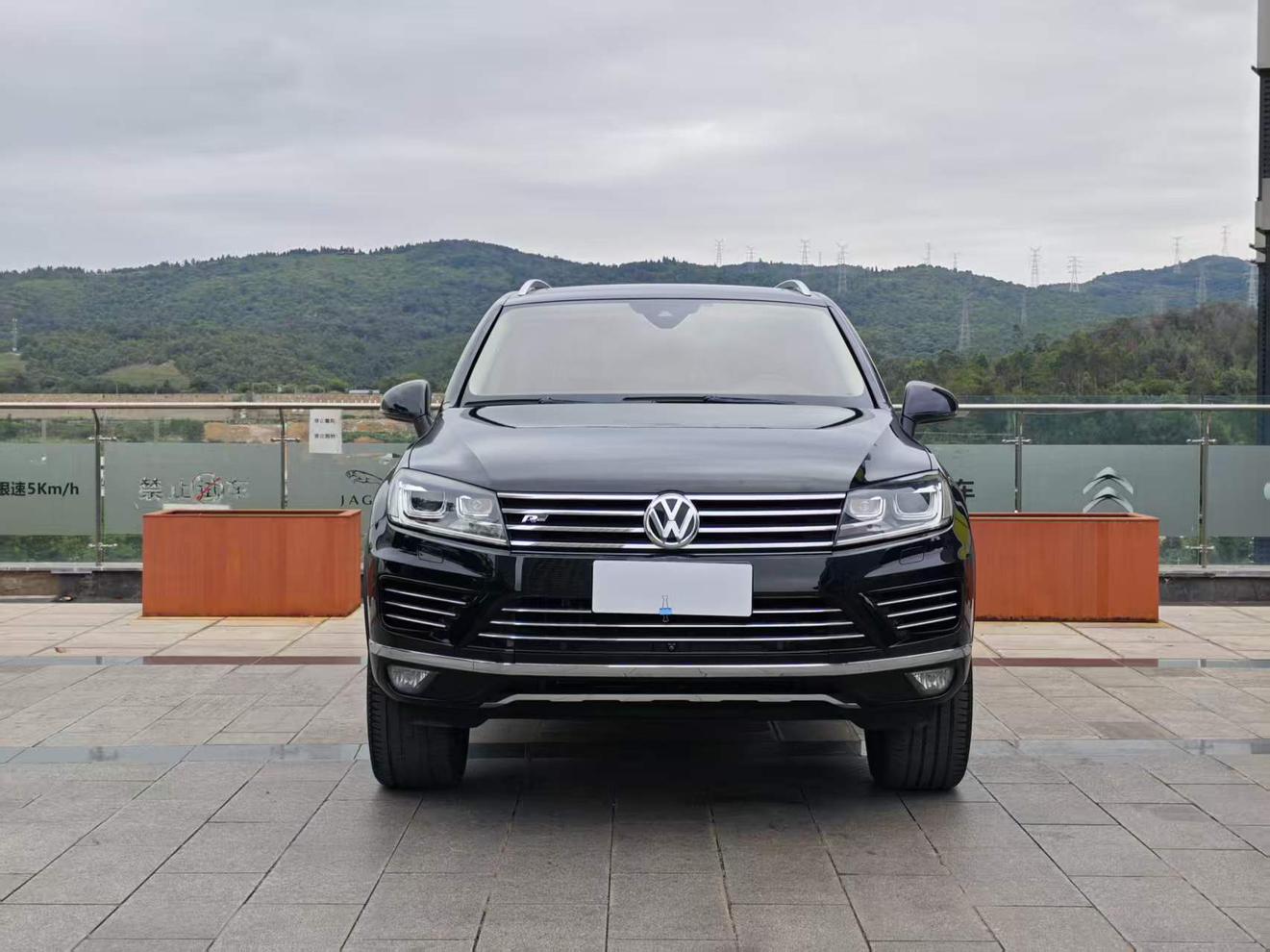Volkswagen Touareg 2017 thumb 9