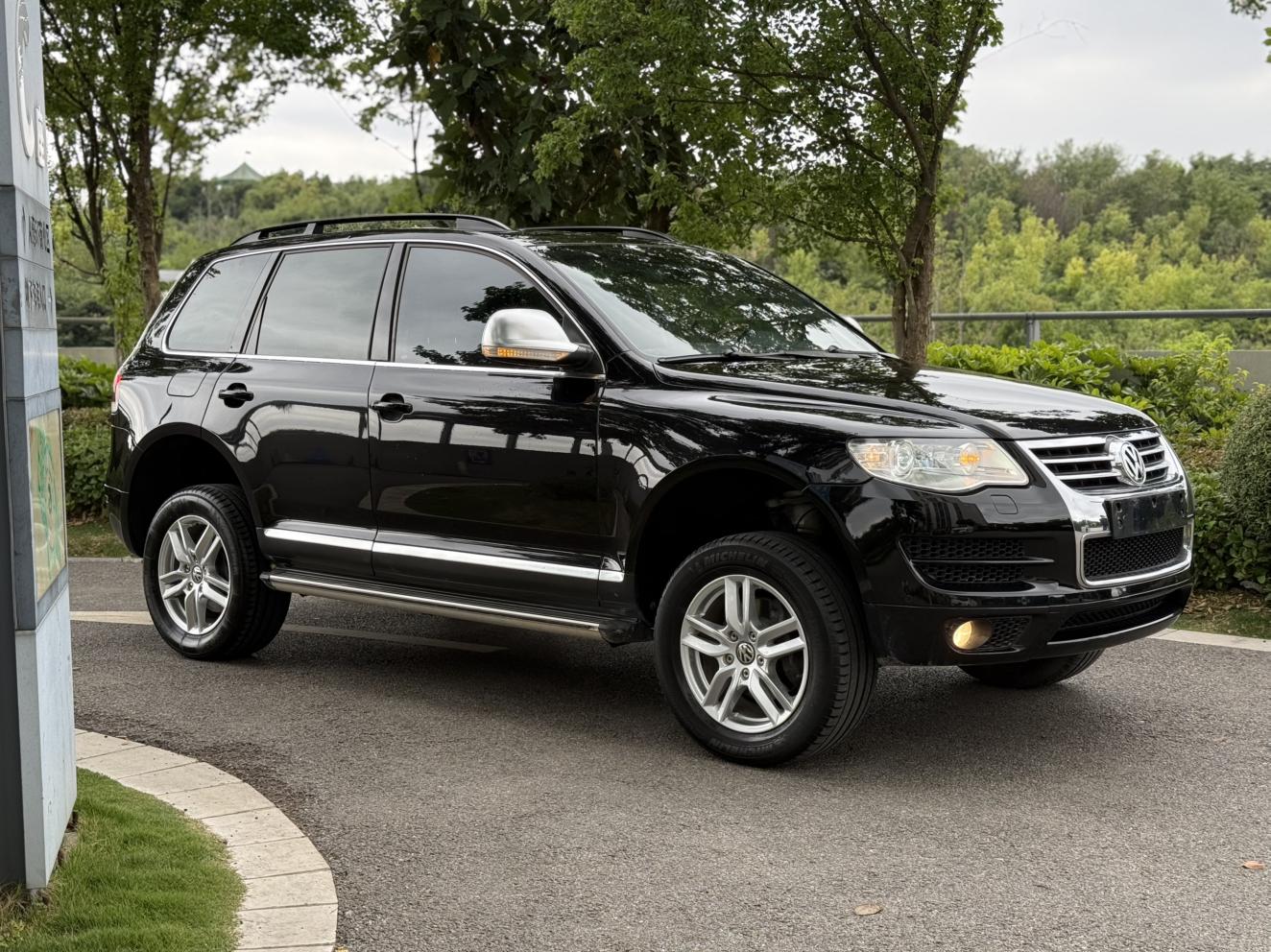 Volkswagen Touareg 2010 thumb 10