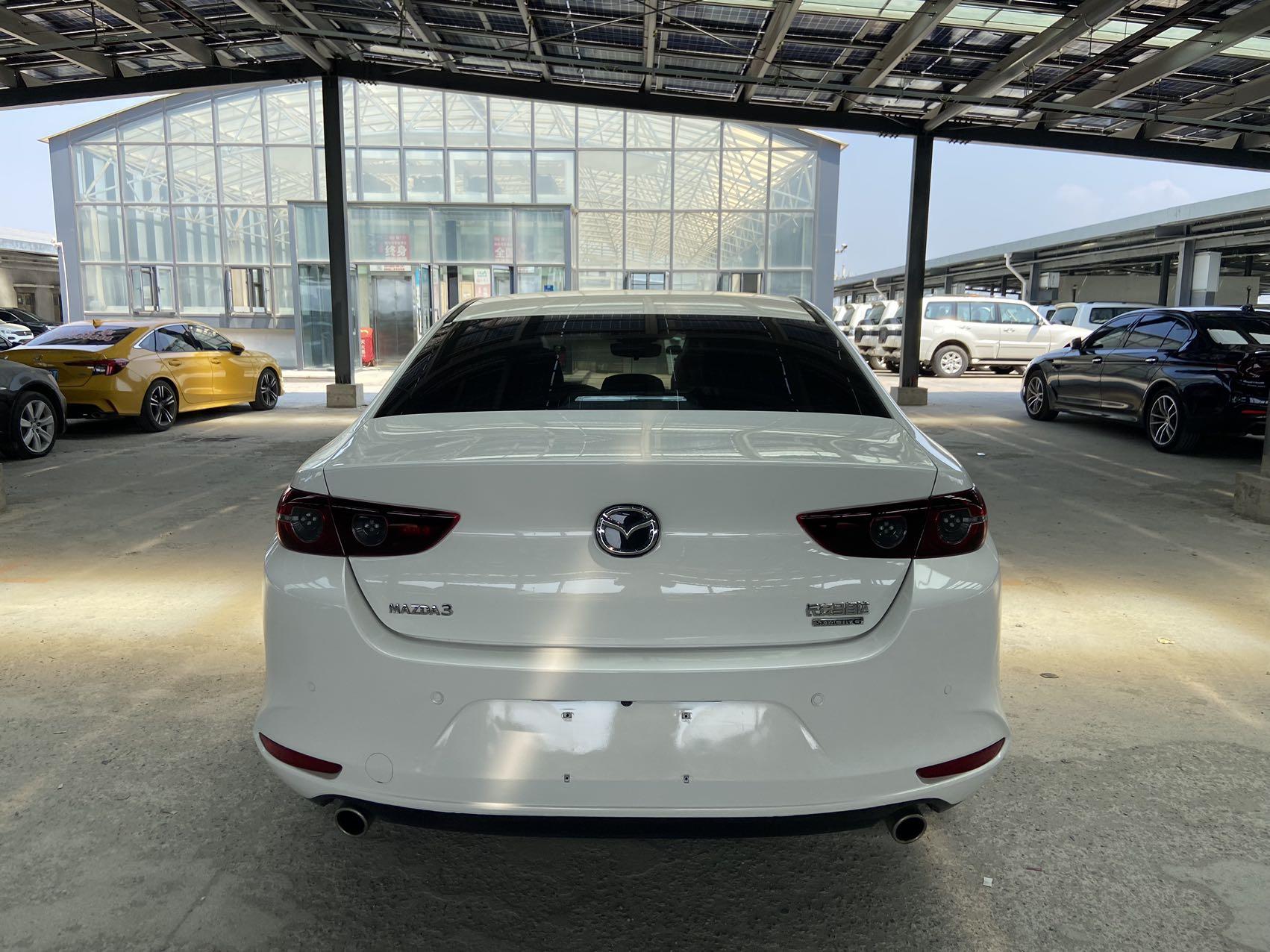 Mazda 3 2022 thumb 3