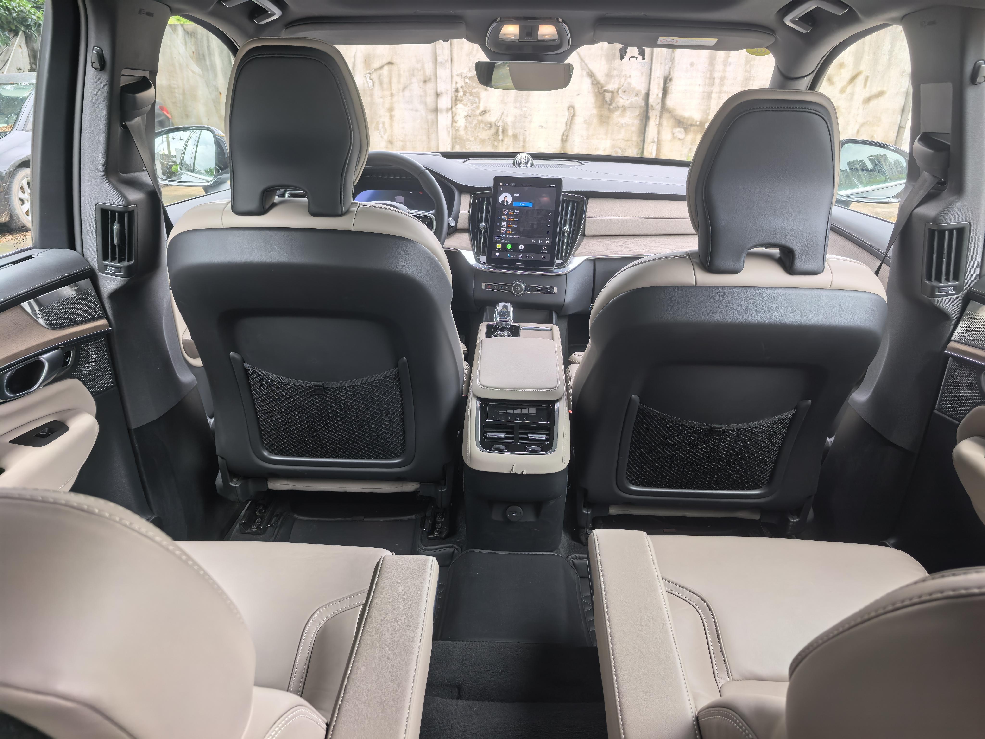 Volvo XC90 2025 thumb 12