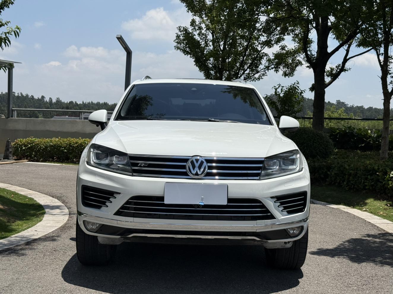Volkswagen Touareg 2016 thumb 9