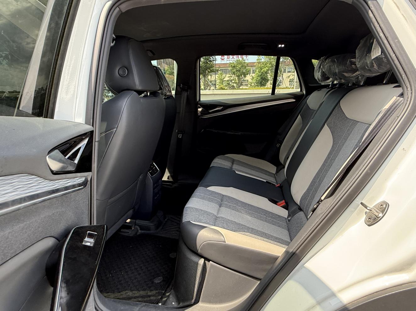 Volkswagen ID.4 2024 thumb 7