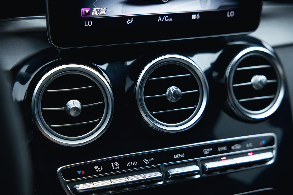 Mercedes-Benz C-Класс 2017 thumb 11