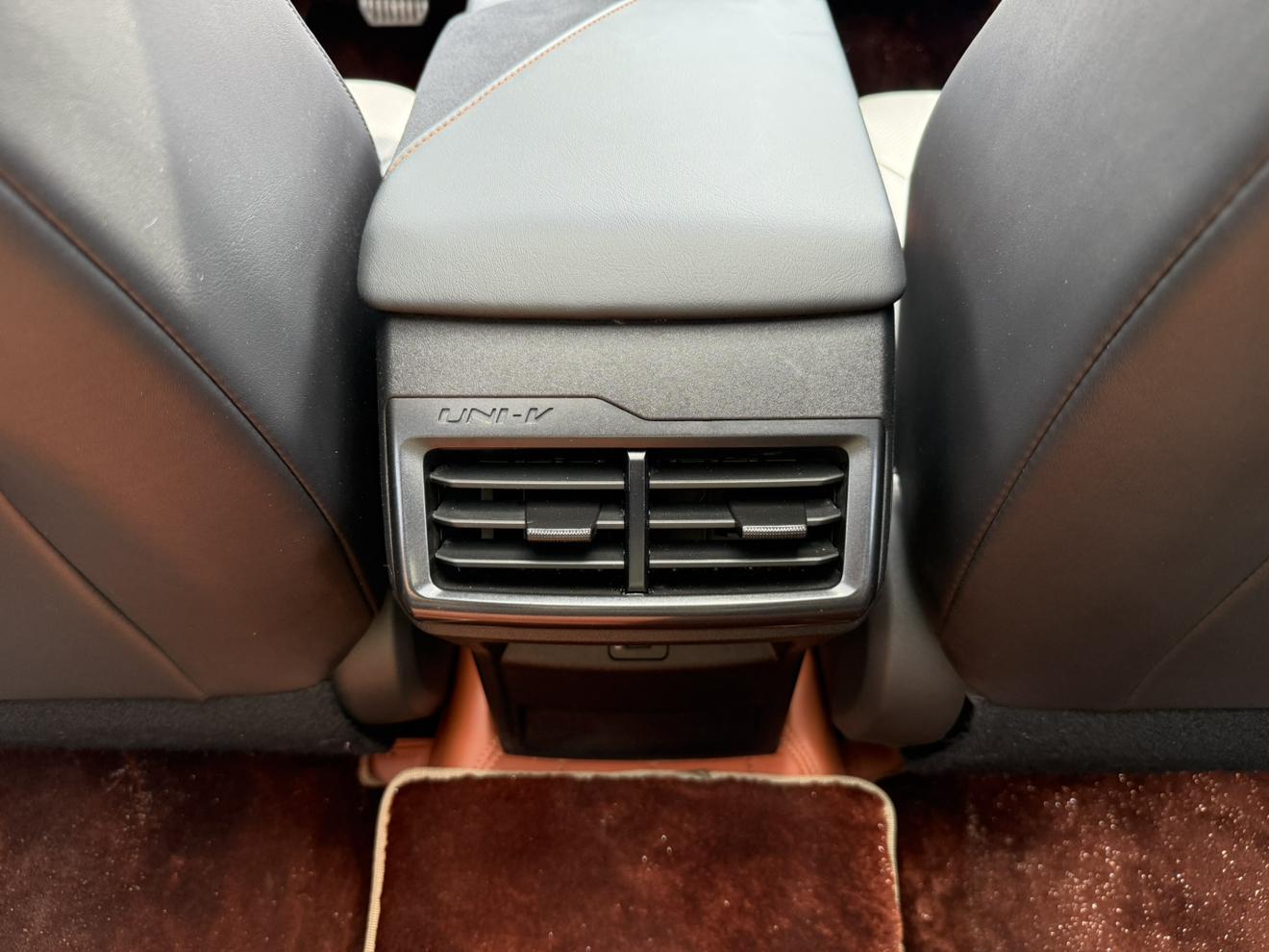 Changan UNI-V 2023 thumb 9