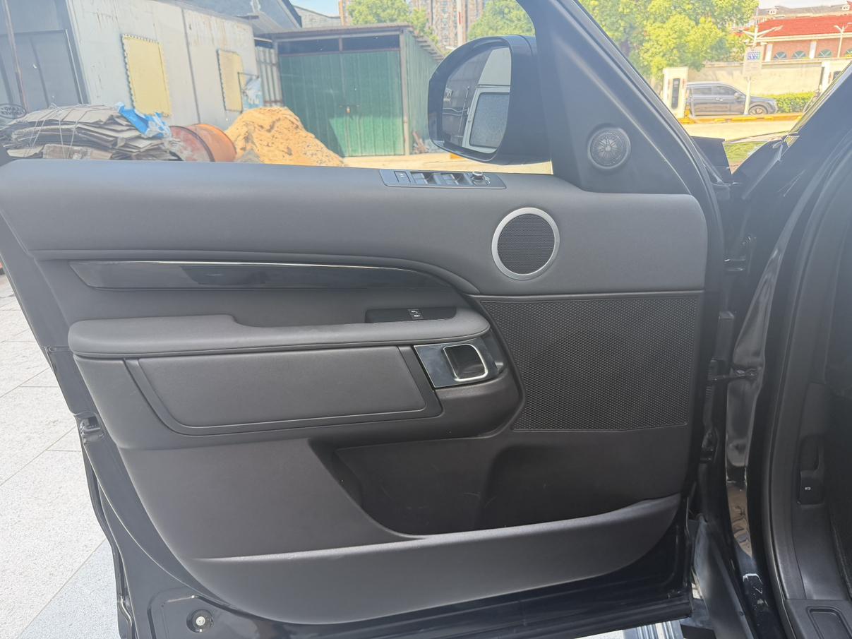Land Rover Discovery 2018 thumb 6