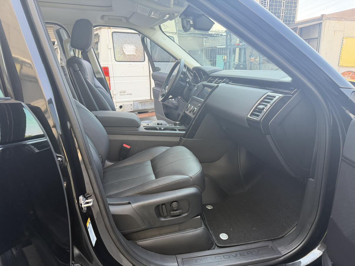 Land Rover Discovery 2018 thumb 7
