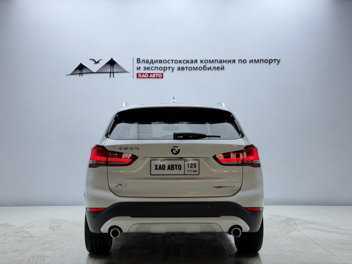 BMW X1 2022 thumb 3