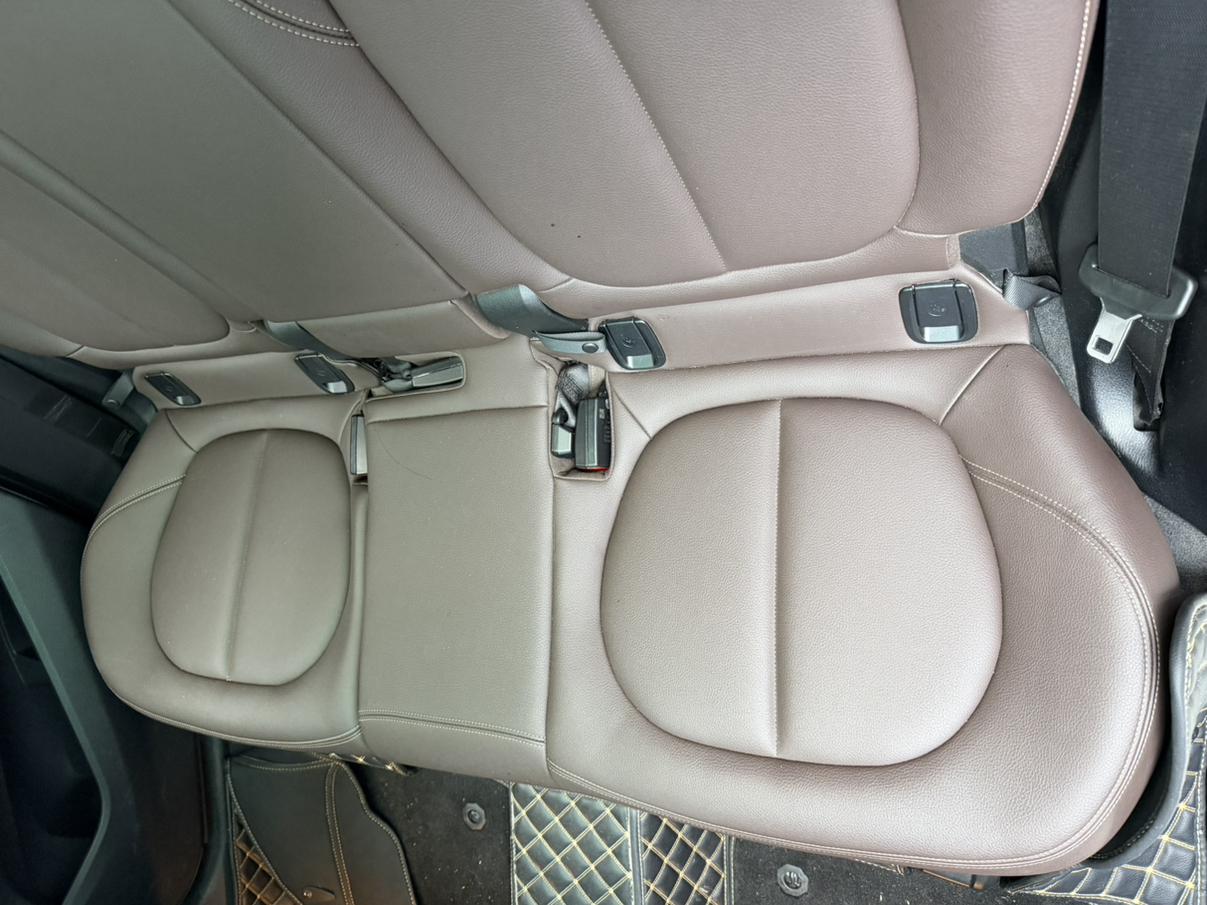 BMW X1 2022 thumb 10