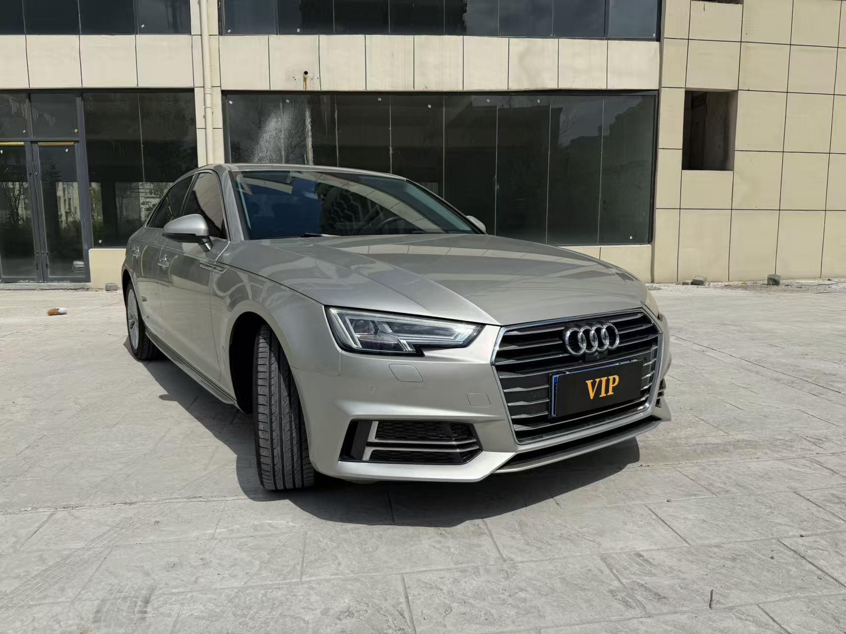 Audi A4 2019 thumb 10