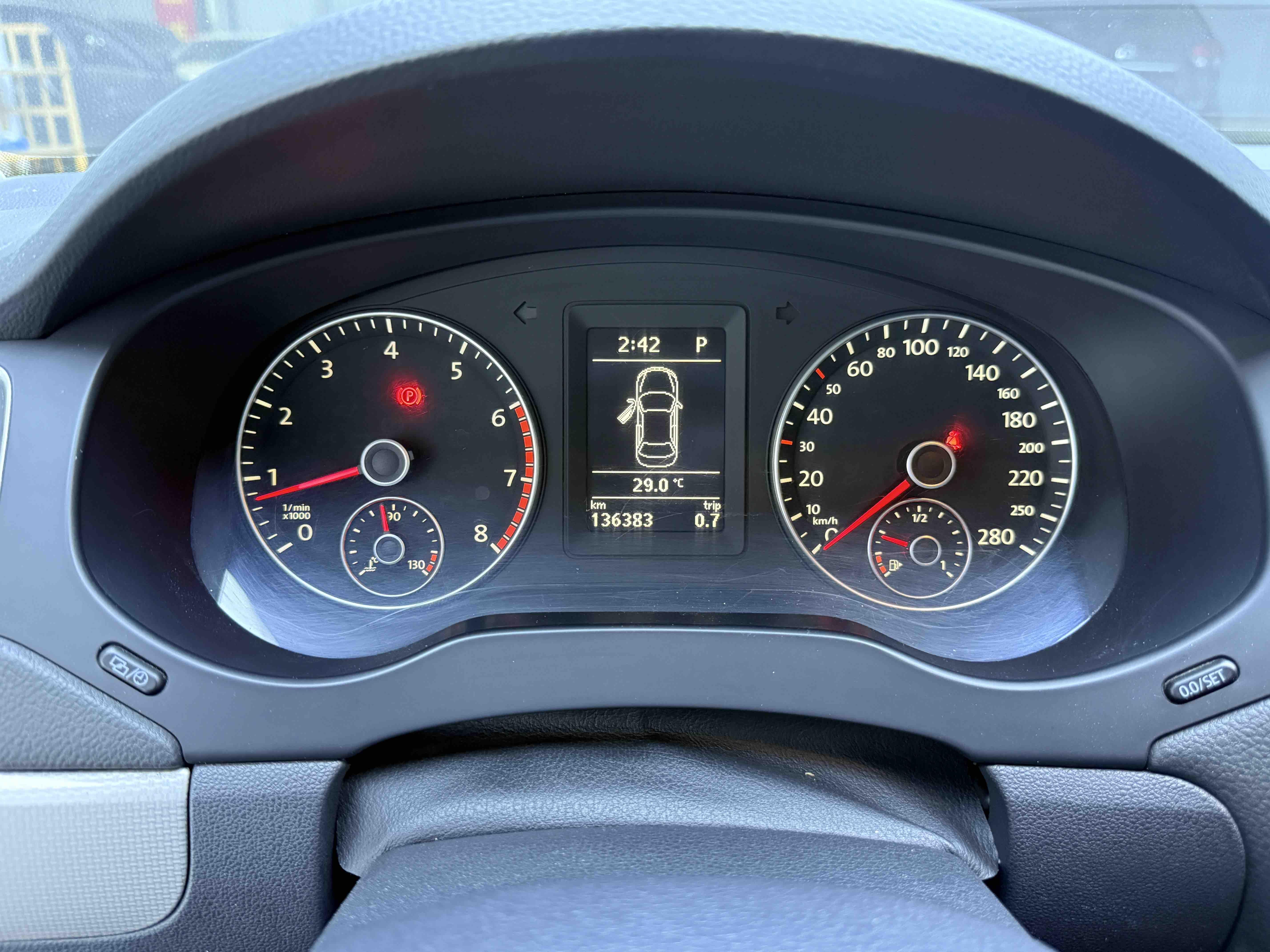 Volkswagen Sagitar 2012 thumb 4