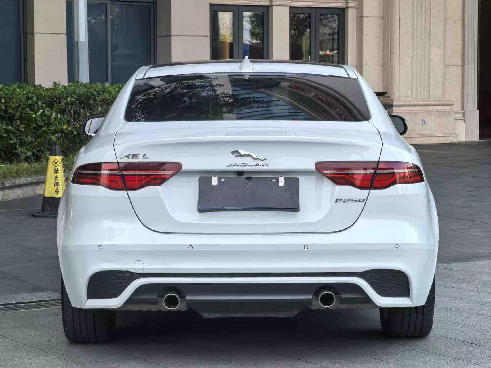 Jaguar XEL 2020 thumb 12