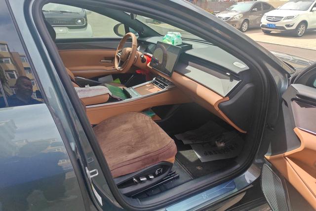 BYD Han L DM 2025 thumb 4