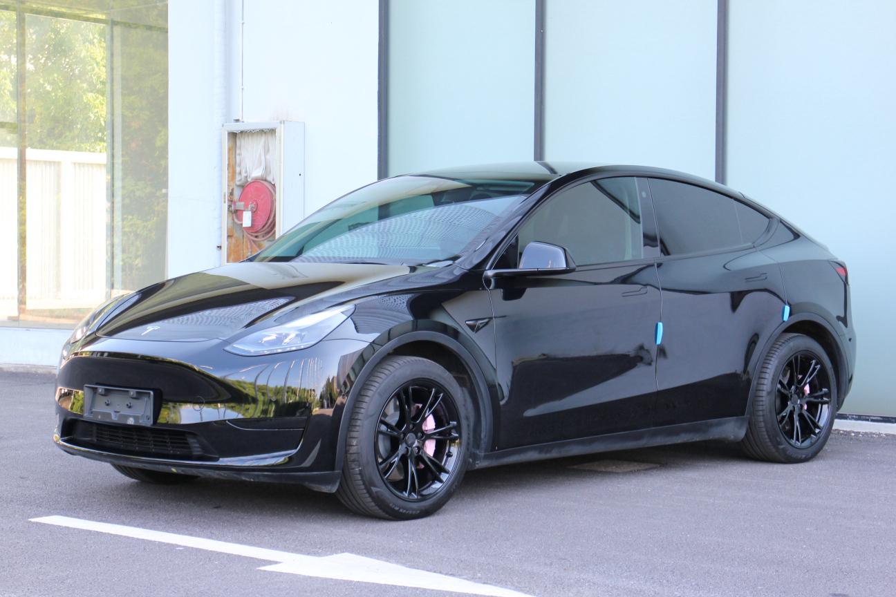 Tesla Model Y 2022 thumb 12