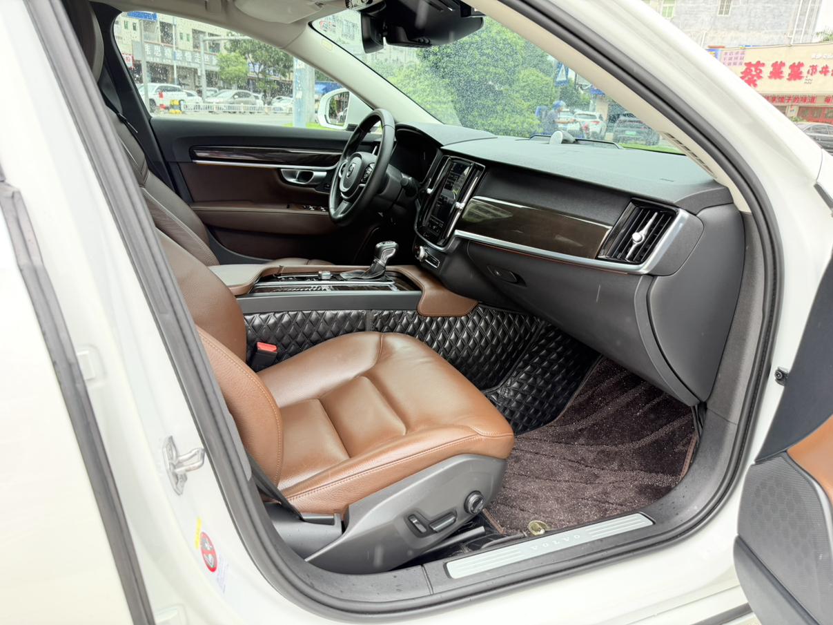 Volvo S90 2017 thumb 7
