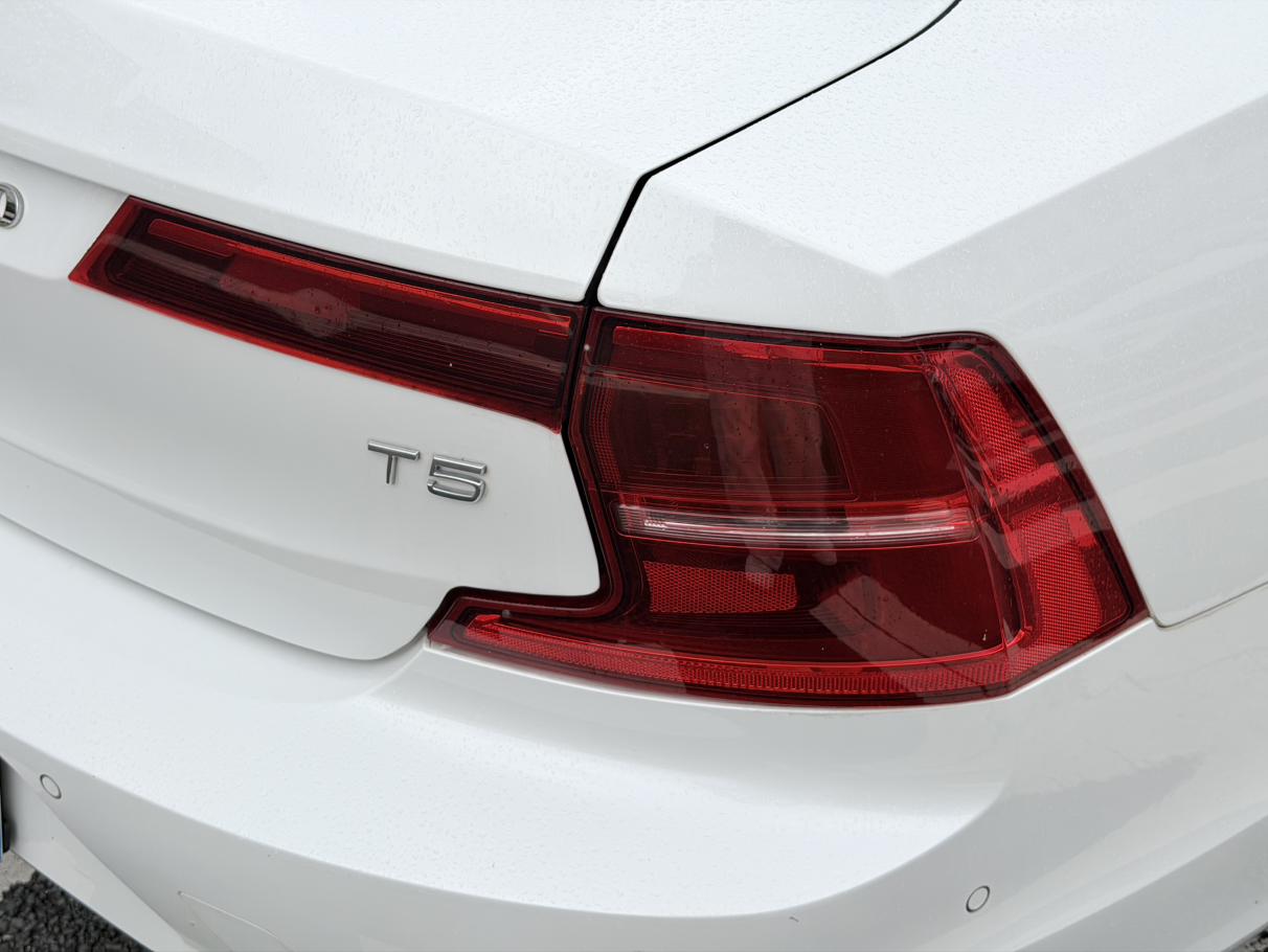 Volvo S90 2017 thumb 11