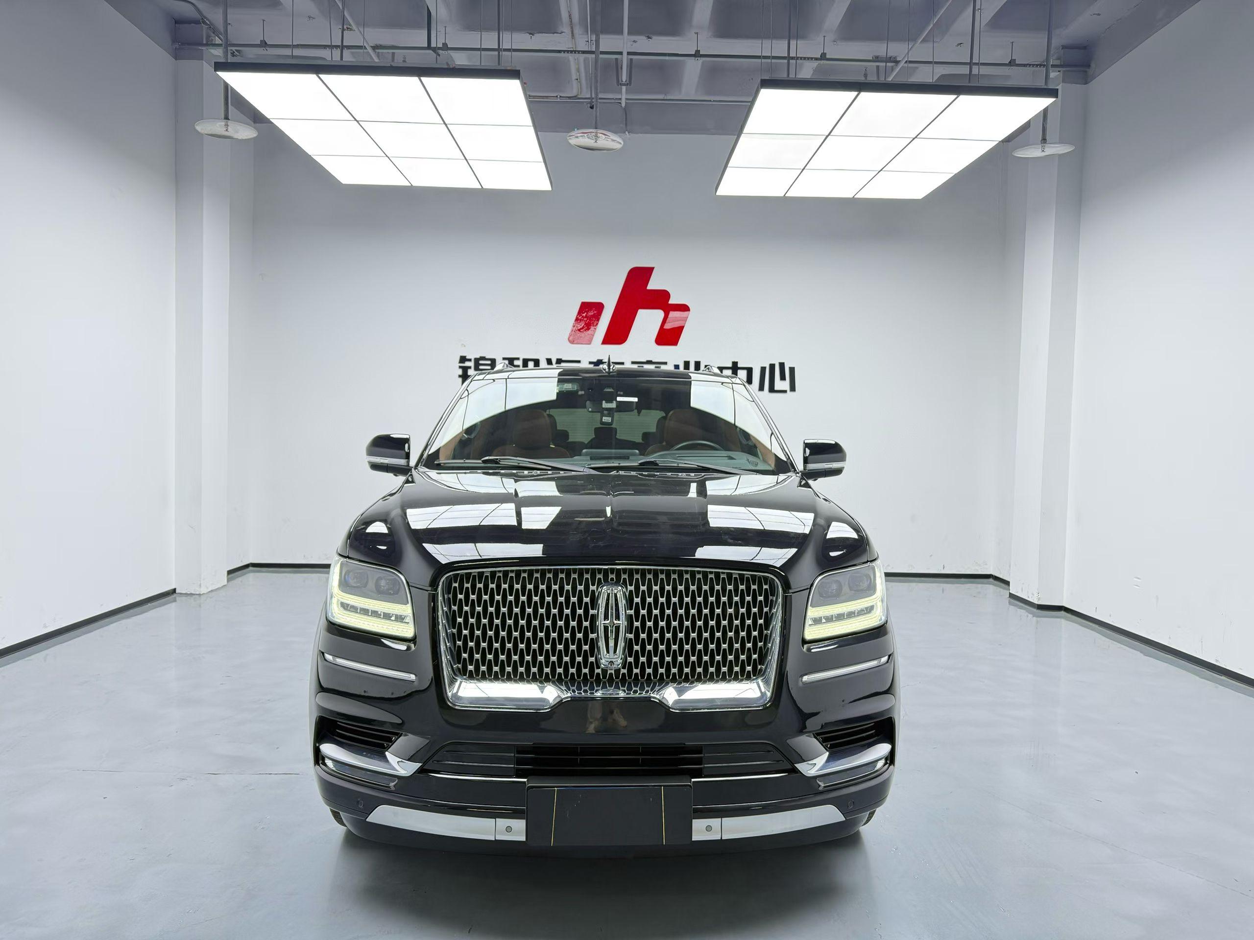 Lincoln Nautilus 2020 thumb 10