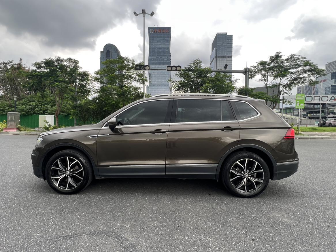 Volkswagen Tiguan 2017 thumb 2