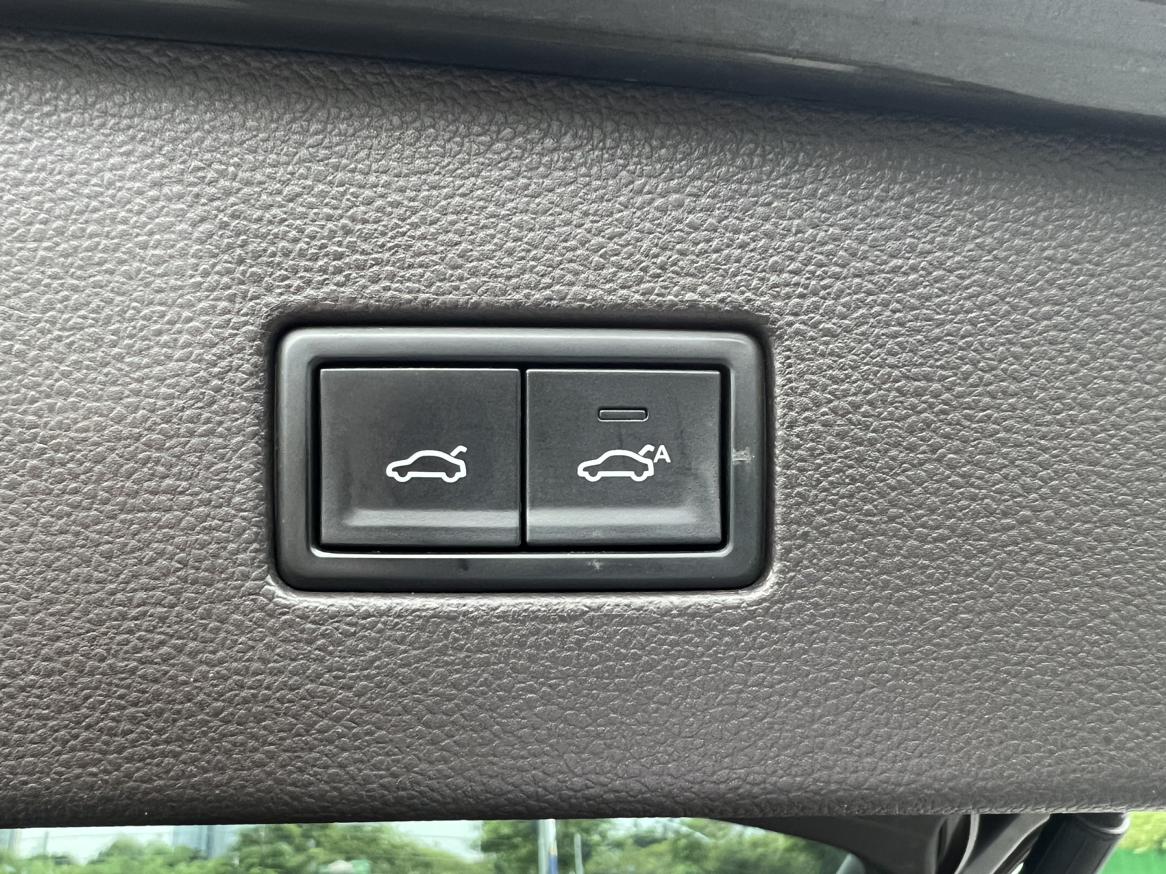 Volkswagen Tiguan 2017 thumb 12