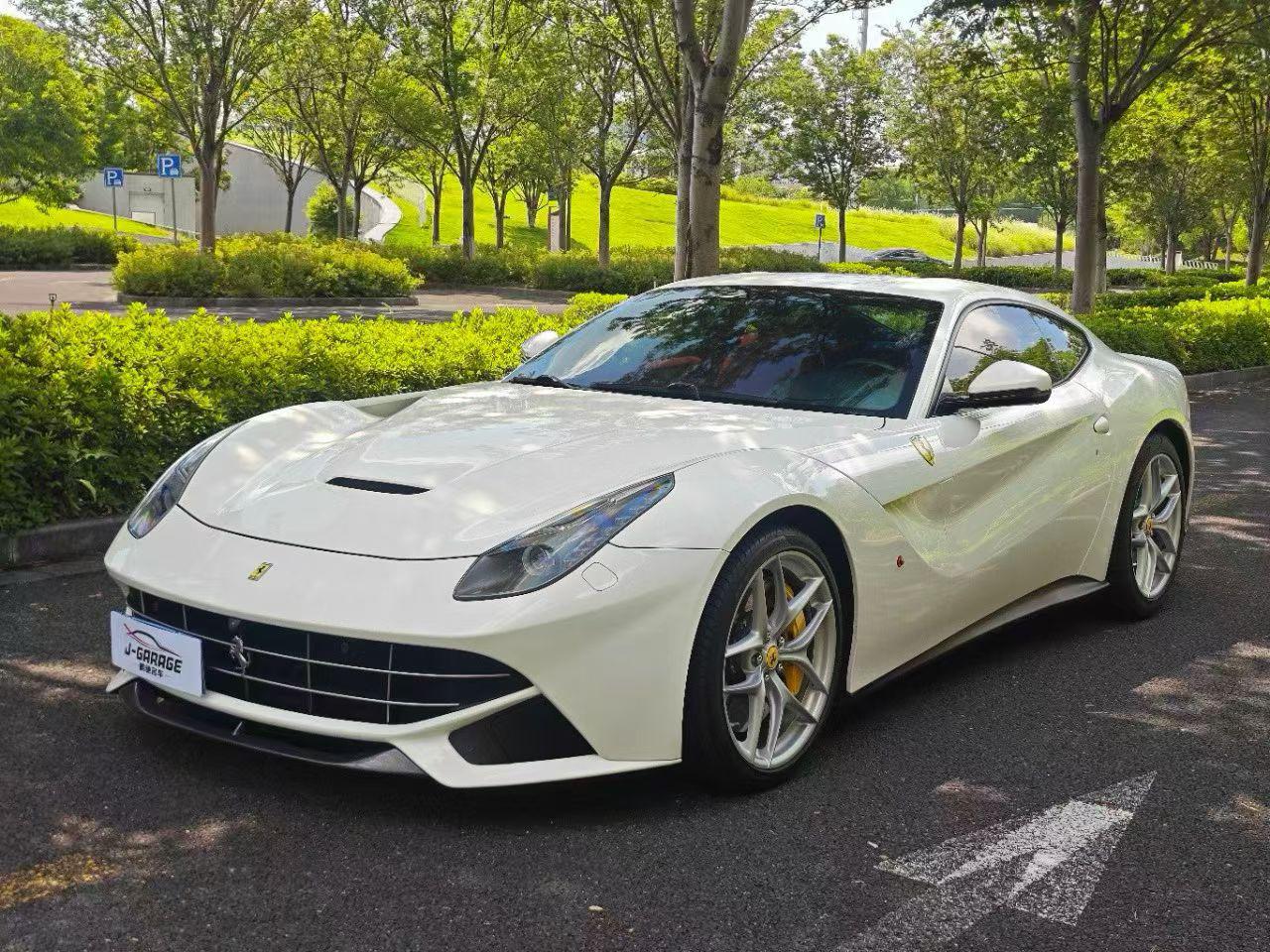 Ferrari F12berlinetta 2013 thumb 11
