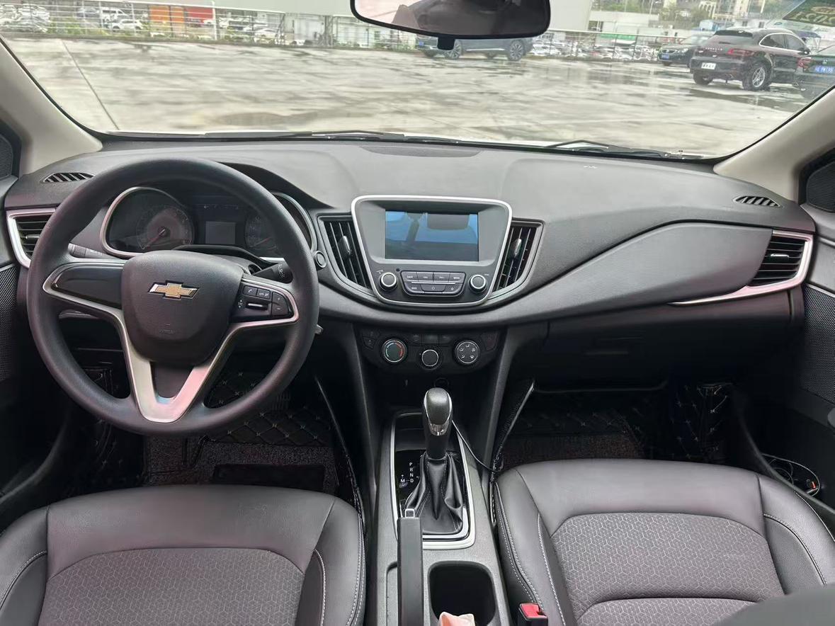Chevrolet Cavalier 2019 thumb 5