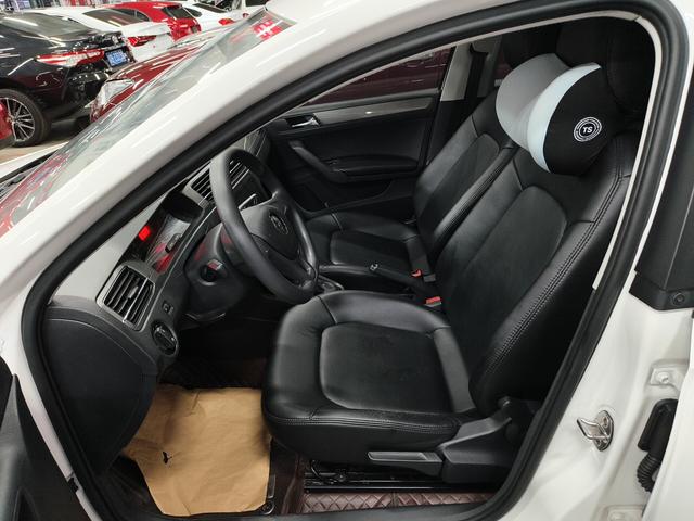 Volkswagen Santana 2019 thumb 8